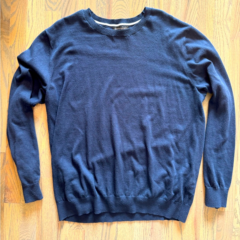 Men’s Banana Republic Sweater. Navy. XL